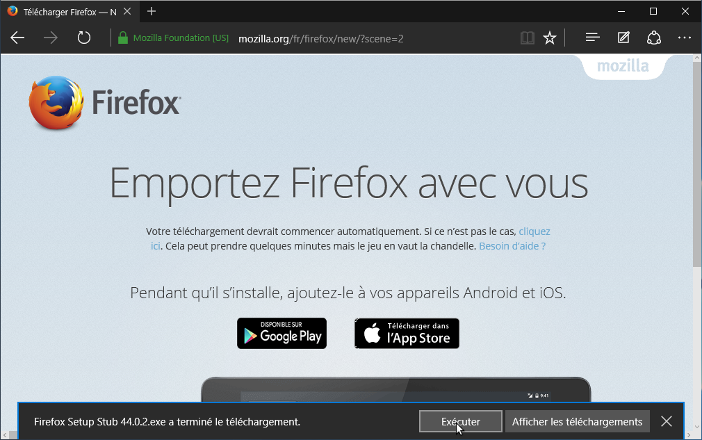 Edge termine le téléchargement de Firefox